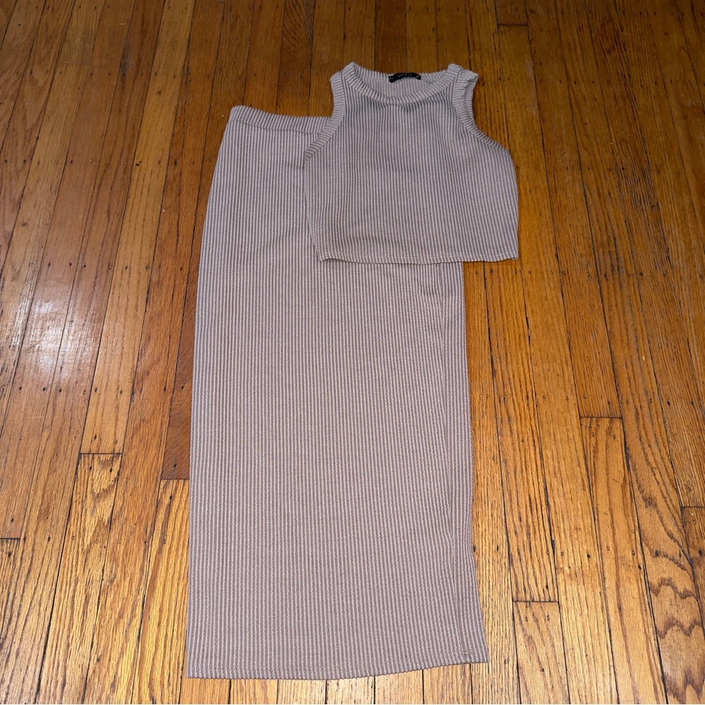EUC Dark Tan Ribbed Sleeveless Top and Maxi Skirt Set, Size M, 21 Saints